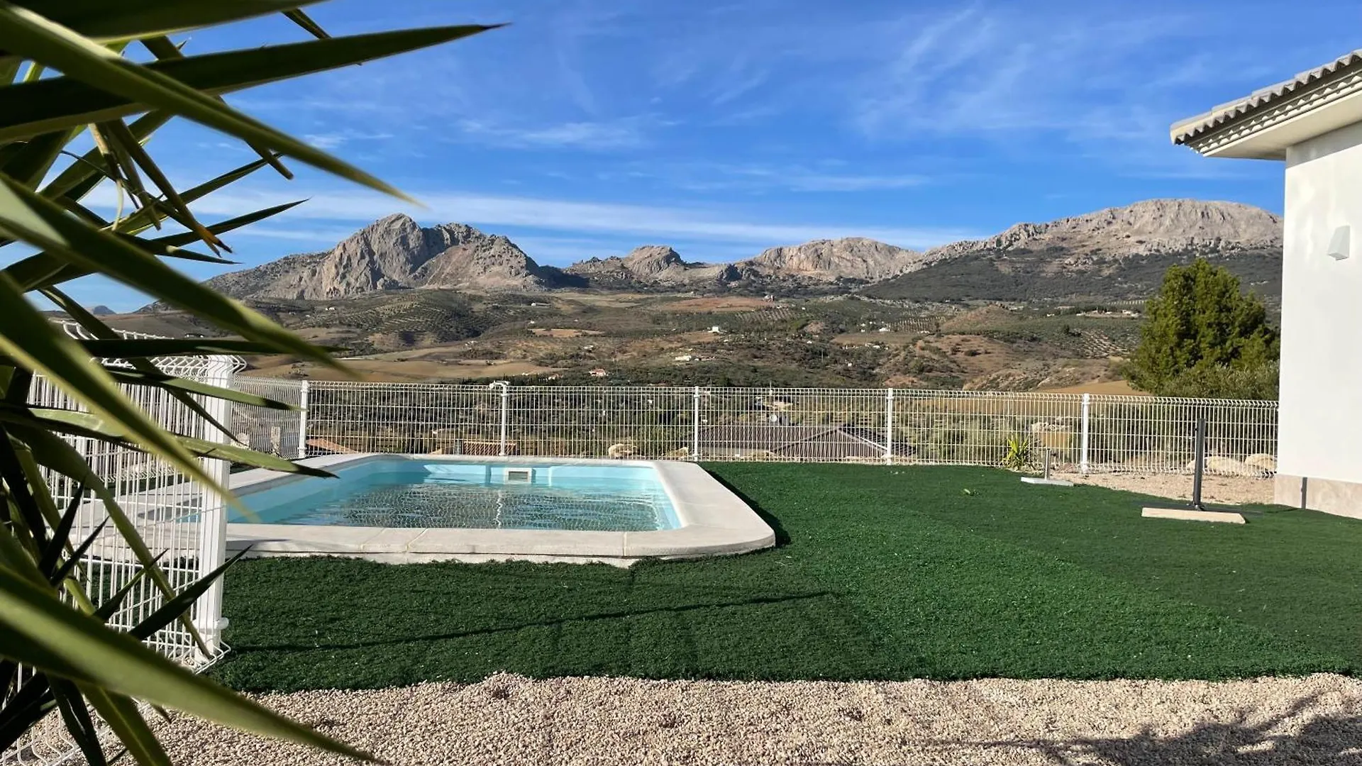 The Best Views-Los Moriscos Colmenar
